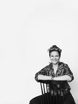 Tehokkain ympäristöteko on kaiken turhan ostelun välttäminen, Outi Pyy sanoo.