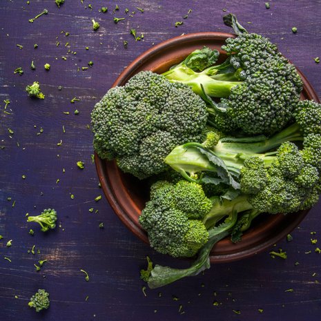 Ravitsemusterapeutti Leena Putkonen uskoo, että monella aikuisella on kummallinen suhde ruokaan. ”Koetaan esimerkiksi syyllisyyttä herkuttelusta.”