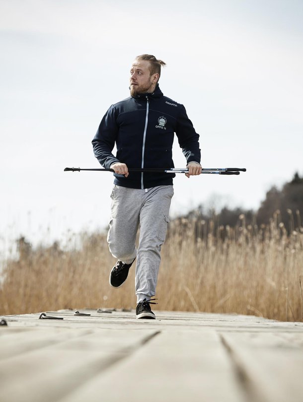 Kaarinalainen Tony Tähti, 33, valmistui personal traineriksi ja valmentaa nyt nuoria liikkumaan ja syömään oikein. 