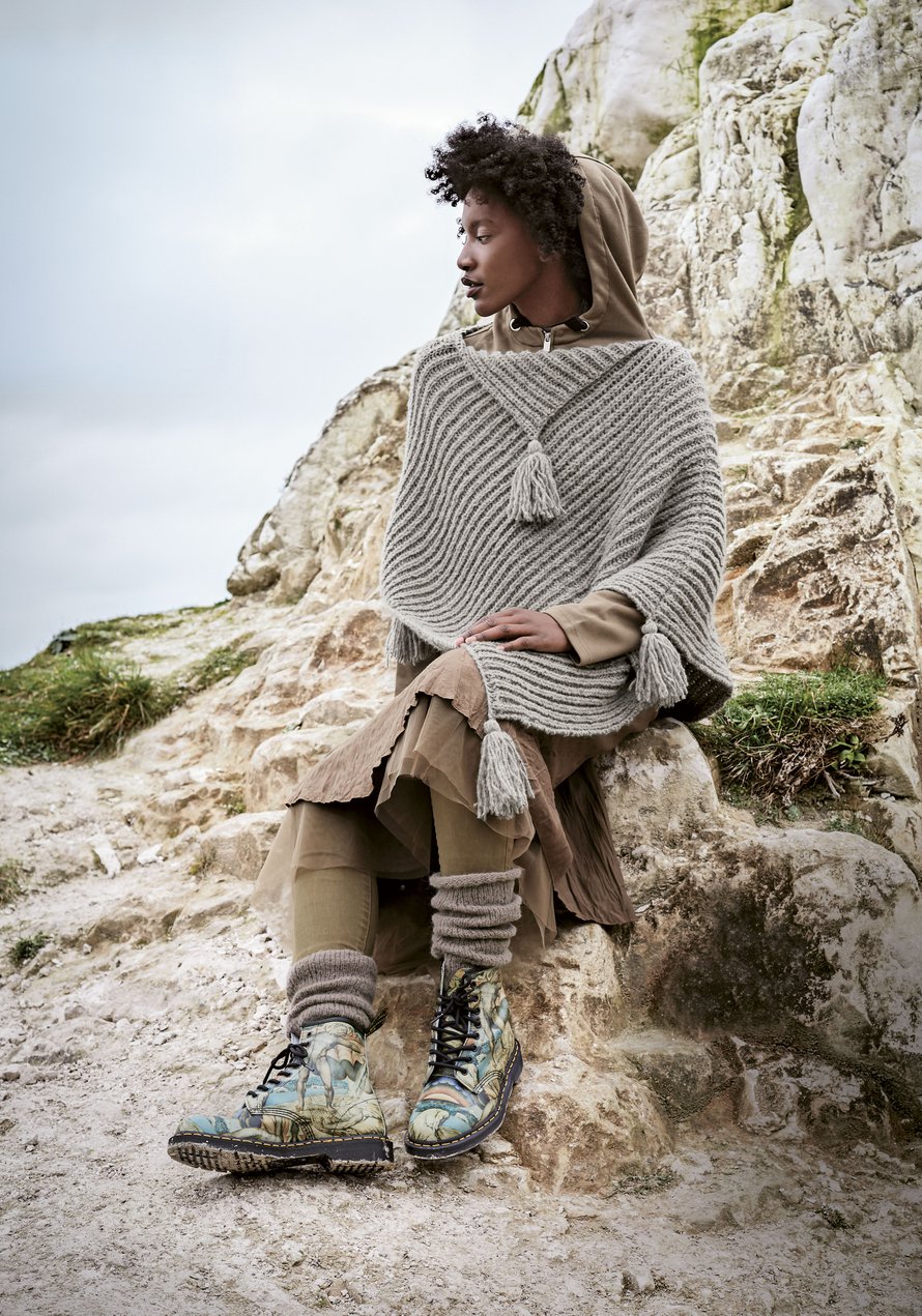 32 Poncho
