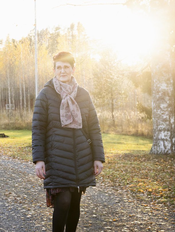 Satu Ruippo palasi vierailulle päihdekuntoutusyksikkö Tuhkimoon, jossa asui kuukauden verran yhdeksän vuotta sitten. Se on Sadulle yhä rakas paikka. ”Täällä sain uuden elämän.”