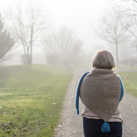 ”Kerroin Laurille, että haluan eron ja että olen järjestänyt hänelle hoitopaikan. Se oli hänelle shokki”, kertoo nyt 64-vuotias Riitta. Kuvituskuvan nainen ei liity artikkeliin.
