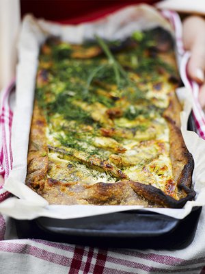 Kesän katiskasaaliista saa hetkessä herkullisia tarjottavia mökkivieraille.