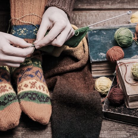 Luuletko, ettet ole luova? Saatat sittenkin olla! "Luovuus on sitä, että tekee arjessa asioita, joista nauttii", sanoo psykologi ja kirjailija Henna Helmi Heinonen.