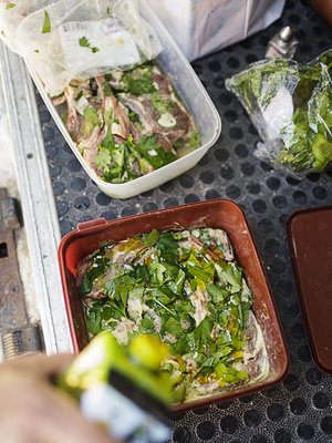 Marinadissa maistuvat valkosipuli, yrtit ja sinappi.