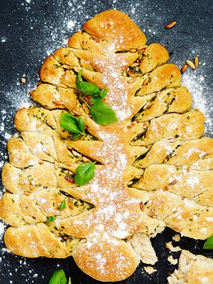 Mehevä yrttikuusi on joulun hittiherkku.