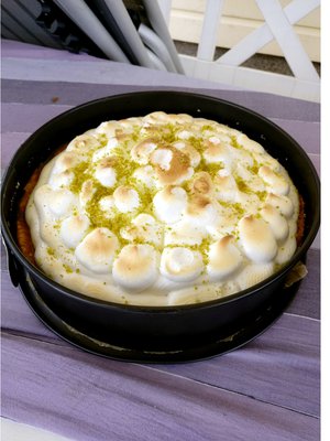 KK:n lukijat hemmottelevat itseään ja läheisiään herkullisen näköisillä piirakoilla.