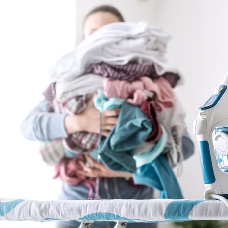 Kotonaan voi tehdä muutakin kuin kotitöitä. Siksi välillä kannattaa heittäytyä huithapeliksi.