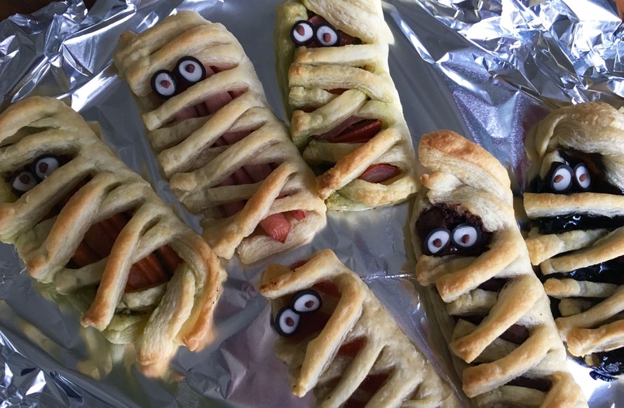 BÖÖ!