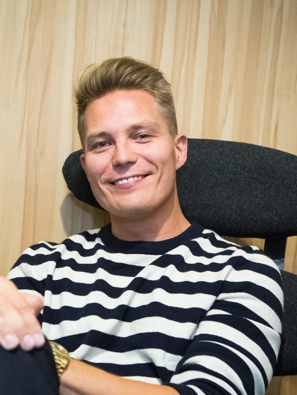 Muusikko Cheek eli Jare Tiihonen, 35, ilmoitti jäävänsä ensi vuonna vapaaherraksi,  mutta työuraahan olisi jäljellä vielä hyvinkin kolmekymmentä vuotta. Mitä miehelle keksittäisiin?