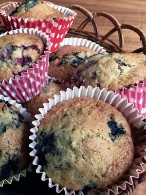 Ihania muffineja voi tehdä ihan vain oman illan iloksi tai kestitä niillä aikuis- ja lapsivieraita.