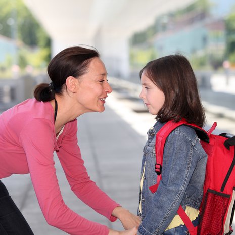"Onhan sulla vaihtosukat? Hammasharja? Eväät? Kännykkä? Laturi?"