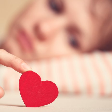 Mitä enemmän puhumattomia asioita suhteessa kertyy, sitä kauemmas pari etääntyy toisistaan.