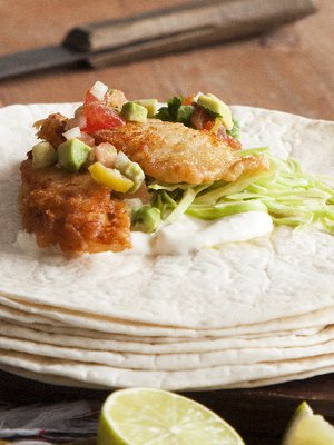 Raikasta, tuoretta ja itsetehtyä: kalatacot vievät kielen mennessään.