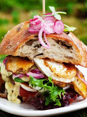 Yllättävä sieniherkku – paras burgeri on nyt lampaankääpää