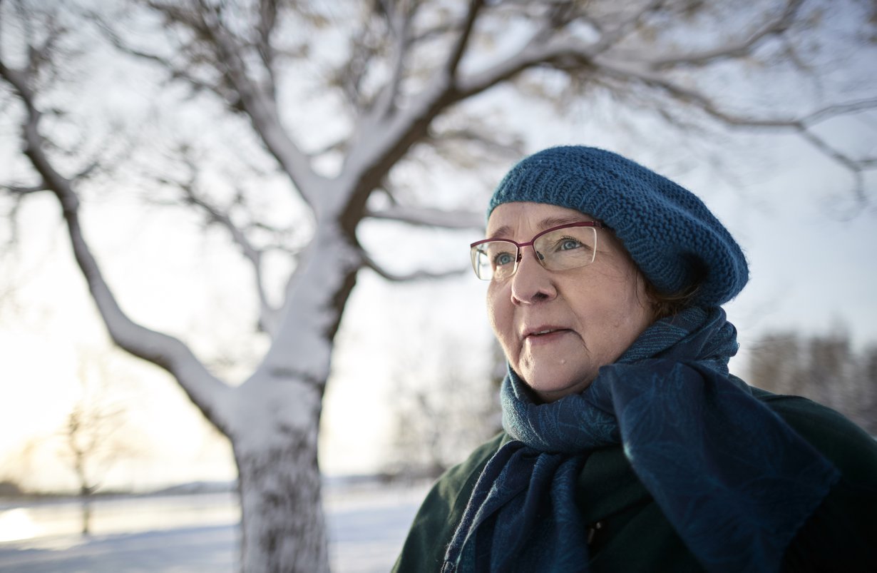 Liisa Tavista tuntuu hyvältä kuulostella, miltä vanhat laulut tänä päivänä tuntuvat.