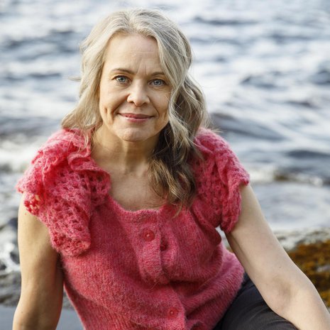 "Nykyään elämäniloni kumpuaa siitä, että herään aamulla raittiina ja hyvävointisena", Päivi Haaksiluoto sanoo.