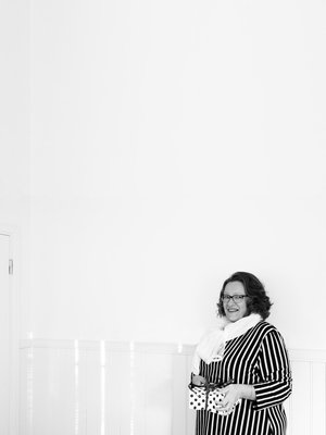 Sovellusasiantuntija Tuula Pajamäki, 58, asuu Nakkilassa. Hänellä on kolme aikuista poikaa. Tuulan mielestä kauhujen joulu olisi aattoillan vietto hotellissa vieraiden ihmisten kanssa seuraleikkejä leikkien.