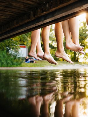 Varpaat heiluvat jo siitä ilosta, että kesällä on tiedossa kaikkea kivaa! Kodin Kuvalehden tilaajille vielä muita halvemmalla.