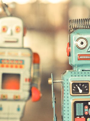 Tunteeton robotti, jolta voi udella mitä tahansa? Uutuuskirjan mukaan vapaaehtoinen lapsettomuus herättää yhä negatiivisia tunteita, jopa vihaa.