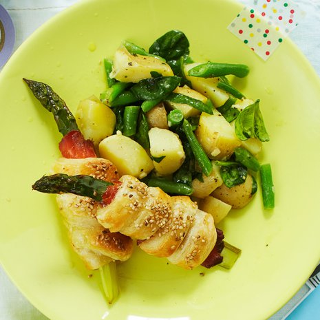 Valmis voitaikina on kelpo pohja suolaiselle haukkapalalle. Se on myös helppo pakata mukaan evääksi.