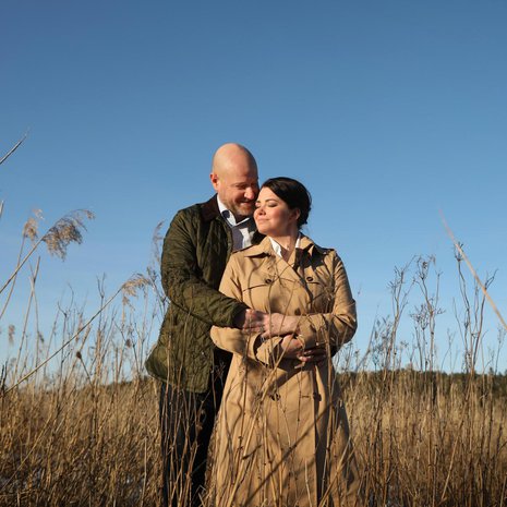 Laura Arikka on Heikin kanssa harjoitellut puhumaan tunteista ajoissa. ”Uskottelen herkästi itselleni, että kun pään kääntää pois, ongelma katoaa. Eihän se niin ole.”