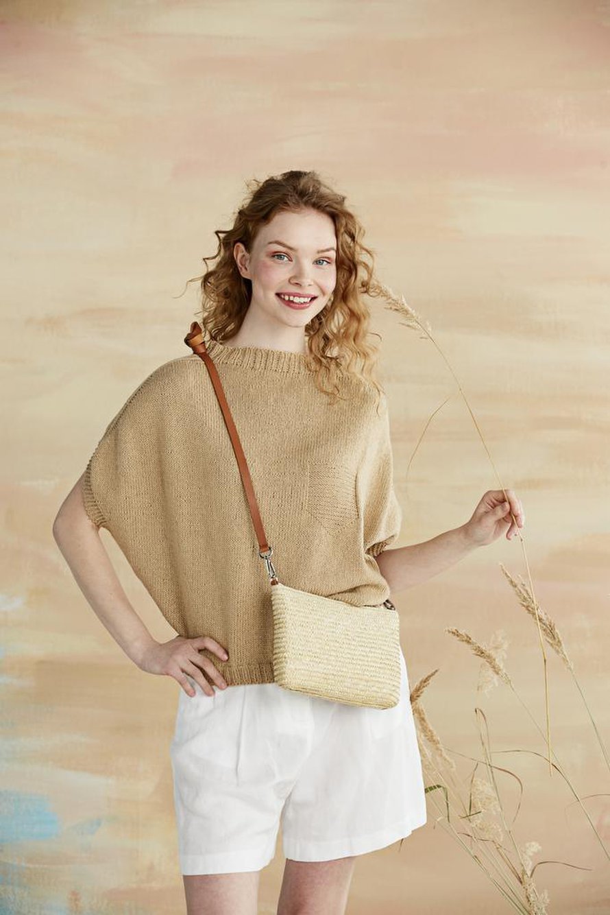 20 Neulottu beige toppi