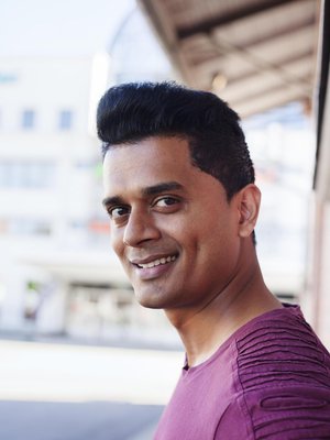 Tanssiyrittäjä Daniel ”Danny” Paul, 31, on kotoisin Intiasta, asuu avovaimonsa ja tytärpuolensa kanssa Tampereella. Paul on tehnyt koreografian tämänvuotiseen Sappeen kesäteatterimusikaaliin On kesäyö. Hänen tanssiryhmänsä Danny’s Bollywood Dance Crew osallistui Talent Suomi tv-ohjelmaan 2012.