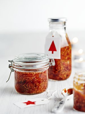 Purkillinen viikunahilloa sisältää lupauksen tunnelmallisesta viini- ja juustoillasta.