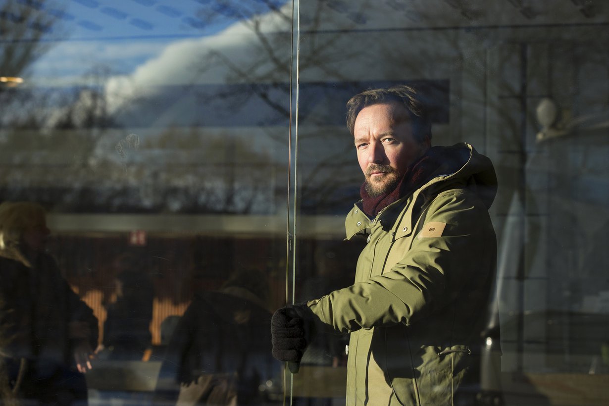 Paavo Westerbergin uusi Viulisti-elokuva alkaa kiinalaisen filosofi Kungfutsen ajatuksella kahden ja puolen tuhannen vuoden takaa: ”Meillä jokaisella on kaksi elämää. Toinen elämä alkaa, kun ymmärrämme, että meillä jokaisella on vain yksi.”