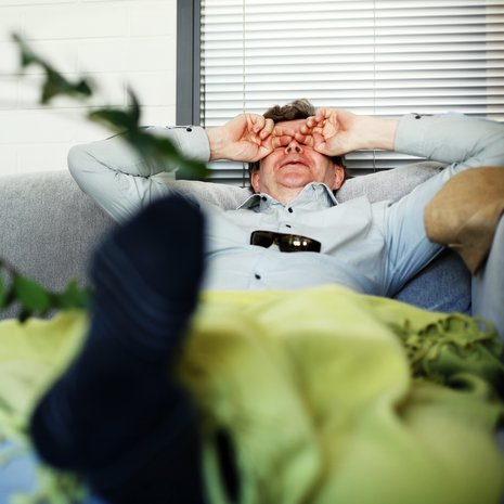Johtajia valmentavan J-impact-yrityksen toimitusjohtaja Jari Salminen, 60, asuu Espoossa vaimonsa sekä koiriensa Onnin ja Lumon kanssa.