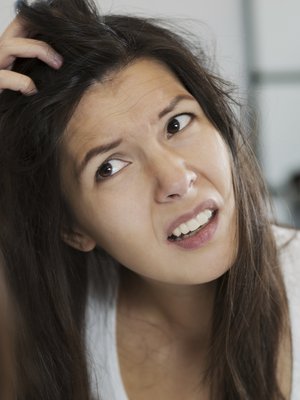  Hilsesampoo vain pahentaa kuivuudesta aiheutuvia oireita. 