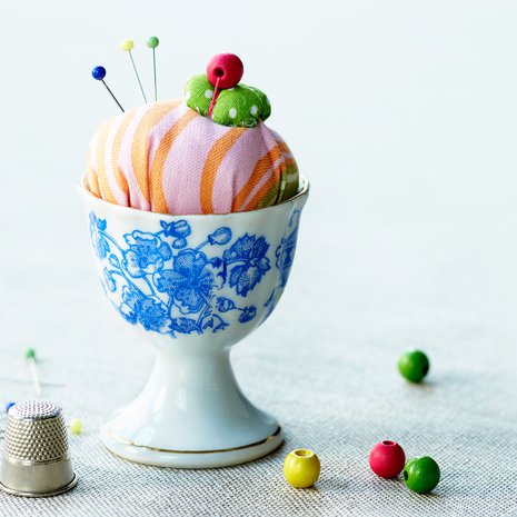 Eihän tähän melkein raaski laittaa neuloja!