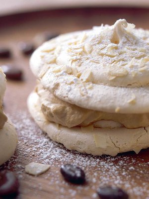 Marenki on parasta rapeana. Säilytä marenki ilman täytettä kuivassa paikassa.