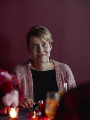 Outi Timonen työskentelee Espoon lastensuojelussa. "Lastensuojelu on toivon maailma. Aina, kun on lapsia ja nuoria, on toivoa."