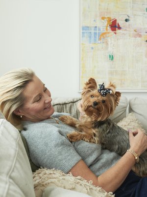 Ystävystyminen  aikuisiällä jännitti  Tiinaa. Hän ajatteli,  että kaikilla on  omassa elämässään  liikaa kiireitä. Niin ei ollutkaan. ”Olen tyytyväinen, että olen ystävyyssuhteissani aktiivisempi kuin ennen.”