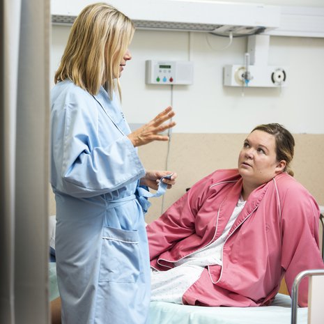 Anna-Kaisa Melvaksen ja Tiia Rousun sairaalahuoneesta kuului niin iloinen porina, että naapurihuoneessa jo hieman ihmeteltiin.