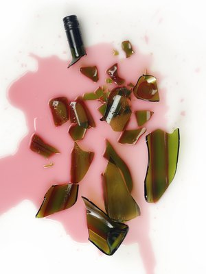 En halua lasteni päähän mielikuvaa, josta en itse aina pääse irti: vanha nainen jouluiltana yksin pimeässä asunnossa, tyhjien pullojen ja täysien roskapussien saartamana, varjona entisestä. 