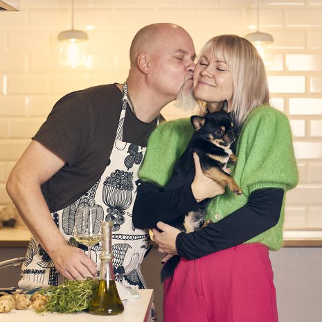 ”Tämä on erityinen parisuhde ainakin minun maailmankuvassani. Anu on ihanin, kenet olen ikinä tuntenut”, Niko sanoo.