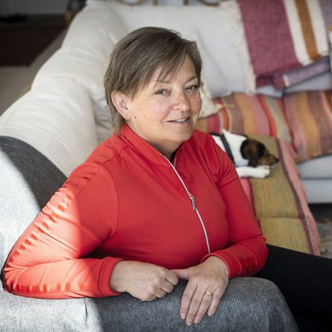 Maria ei tiedä, kuinka kauan poika on käyttänyt huumeita. Pian kaksitoista vuotta hän on tiennyt olevansa huumeidenkäyttäjän äiti, mutta hän epäilee, että huumeet ovat kulkeneet pojan mukana yläasteelta lähtien.