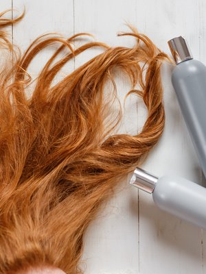 Katse latvoihin! Ne paljastavat, onko hiuksia värjätty liikaa.