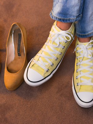 On täysin normaalia, että kenkä alkaa iän myötä puristaa.