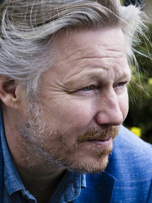 Jyrki Sukula on 51-vuotias kokki, joka tunnetaan muun muassa tv-ohjelmista Kokkisota, Kuppilat kuntoon, Jyrki Sukula! ja Sukulan suojatit. Perheeseen kuuluvat Riikka-vaimo, Helmi, 7, ja Alma, 9, sekä tytär Anna Daalia, 25, aiemmasta liitosta.