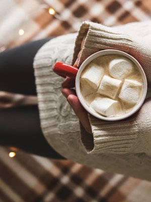 Kun keho pysähtyy, mielellä on tilaa työskennellä. ”Aivot siirtyvät kehittyneemmän ajattelun tilaan”, sanoo psykologi Nina Pyykkönen.