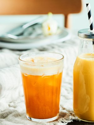 Keltaista lapsille ja aikuisille.