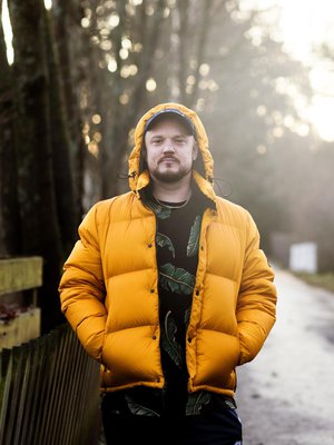 ”Ajattelen, että onnellisuuden vastakohta on pelko siitä, että jotain menee pilalle”, sanoo Pyhimys eli Mikko Kuoppala.