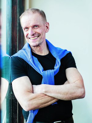 Syksyn ja talven aikana Jukka esiintyy Jukka Puotila Showssa Suomen Kansallisteatterissa ja Tampereen Komediateatterissa.