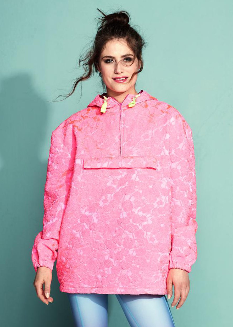 5 Pinkki anorakki