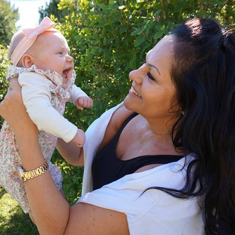 Pieni Mimmi on Maarit Jakobssonin, 54, yhdeksäs lapsenlapsi.