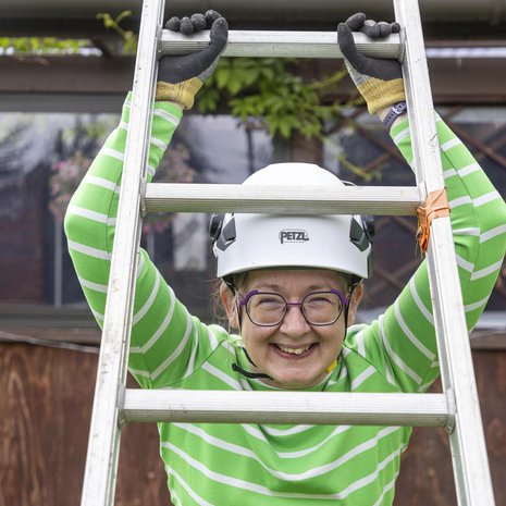 Aikuiset lapset kannustivat liminkalaista Marika Saloa rakennusinsinööriopintojen alkaessa. ”Hyvä äiti, anna mennä! Näytät esimerkkiä”, he sanoivat.